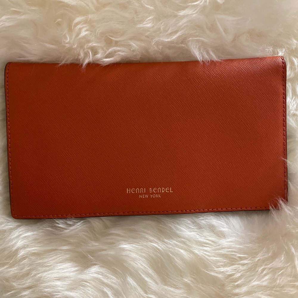Henri Bendel Wallet